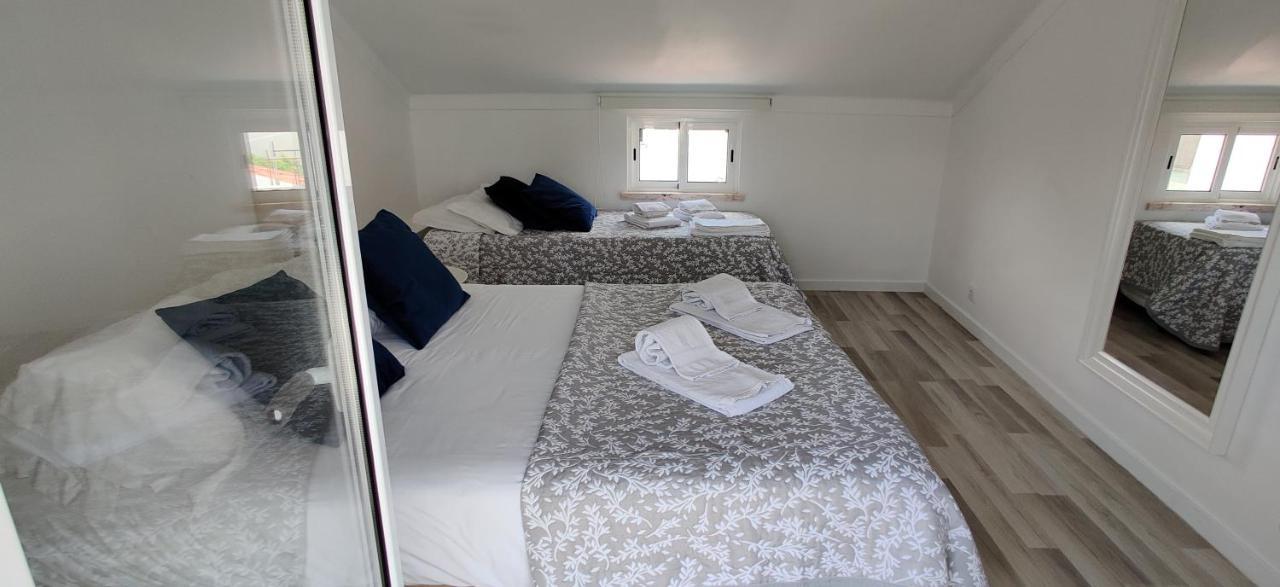 Nazare Historic Beach House-1 Minute To The Beach Exterior photo