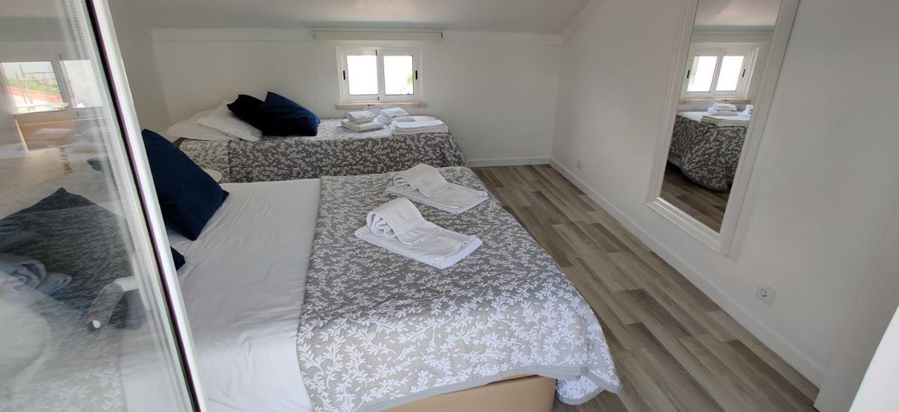 Nazare Historic Beach House-1 Minute To The Beach Exterior photo