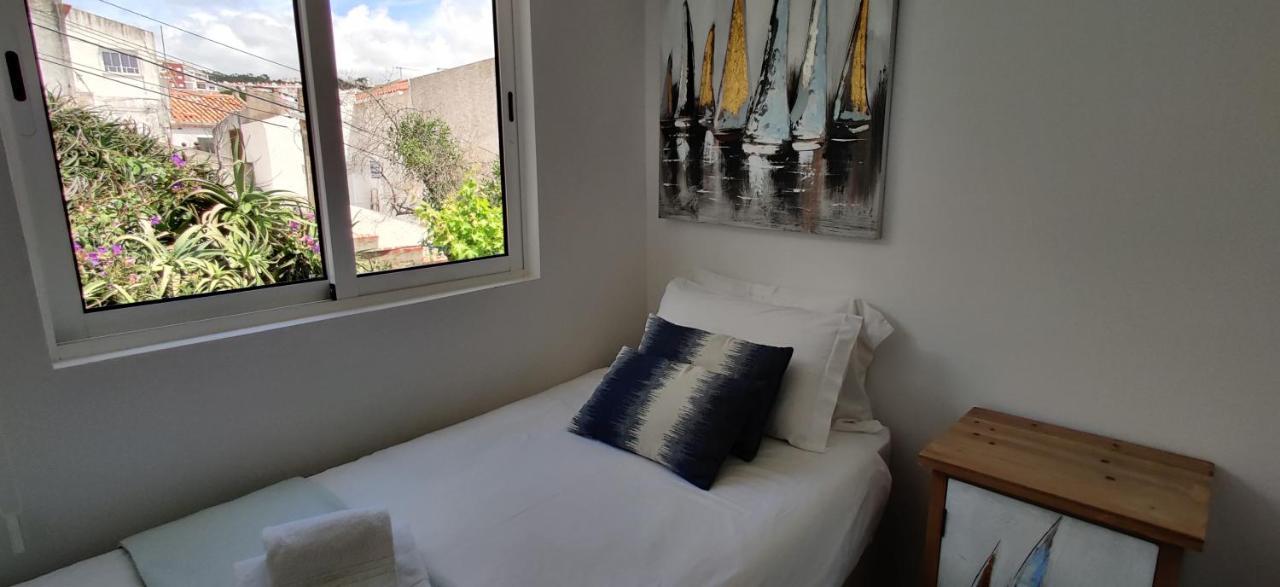 Nazare Historic Beach House-1 Minute To The Beach Exterior photo