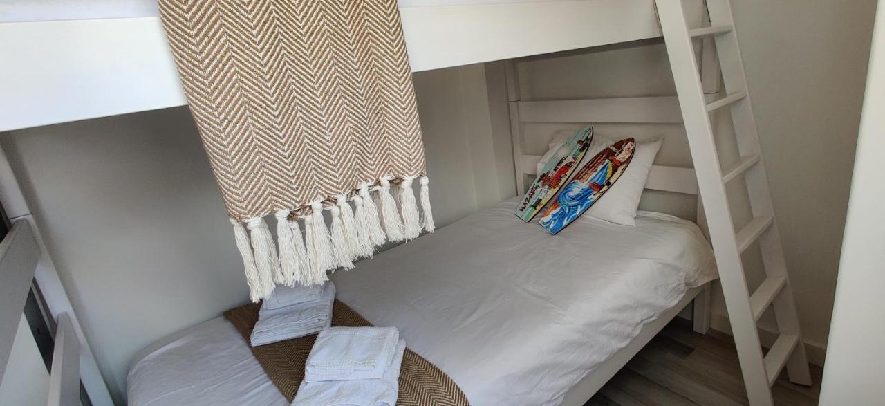 Nazare Historic Beach House-1 Minute To The Beach Exterior photo